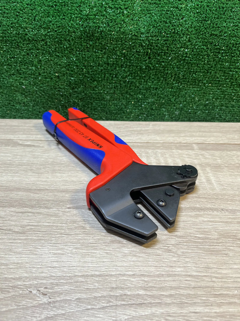 Sistema Master de alicates de engarzado con perfiles intercambiables Knipex