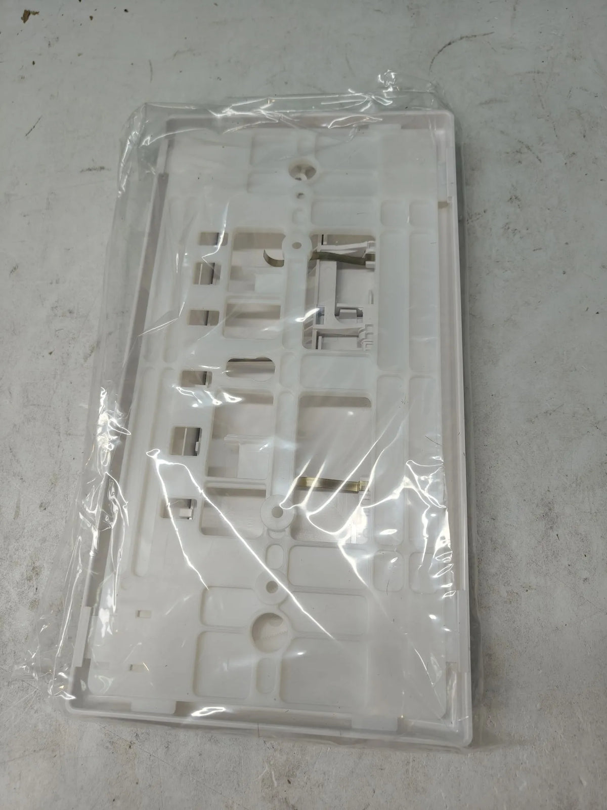 Placa blanca para cisterna eco