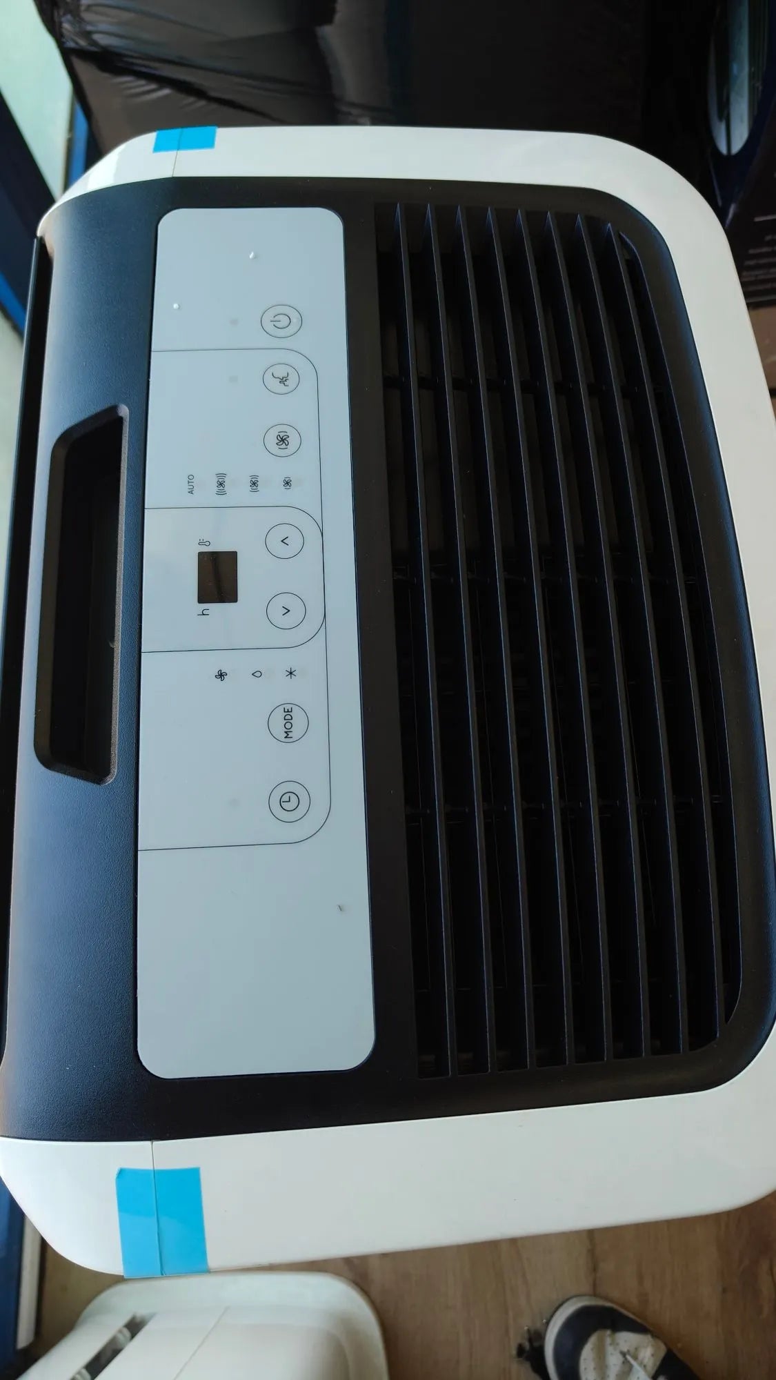 Acondicionado Portátil 9.800 BTU/h, 2.5 kW, hasta 85m³