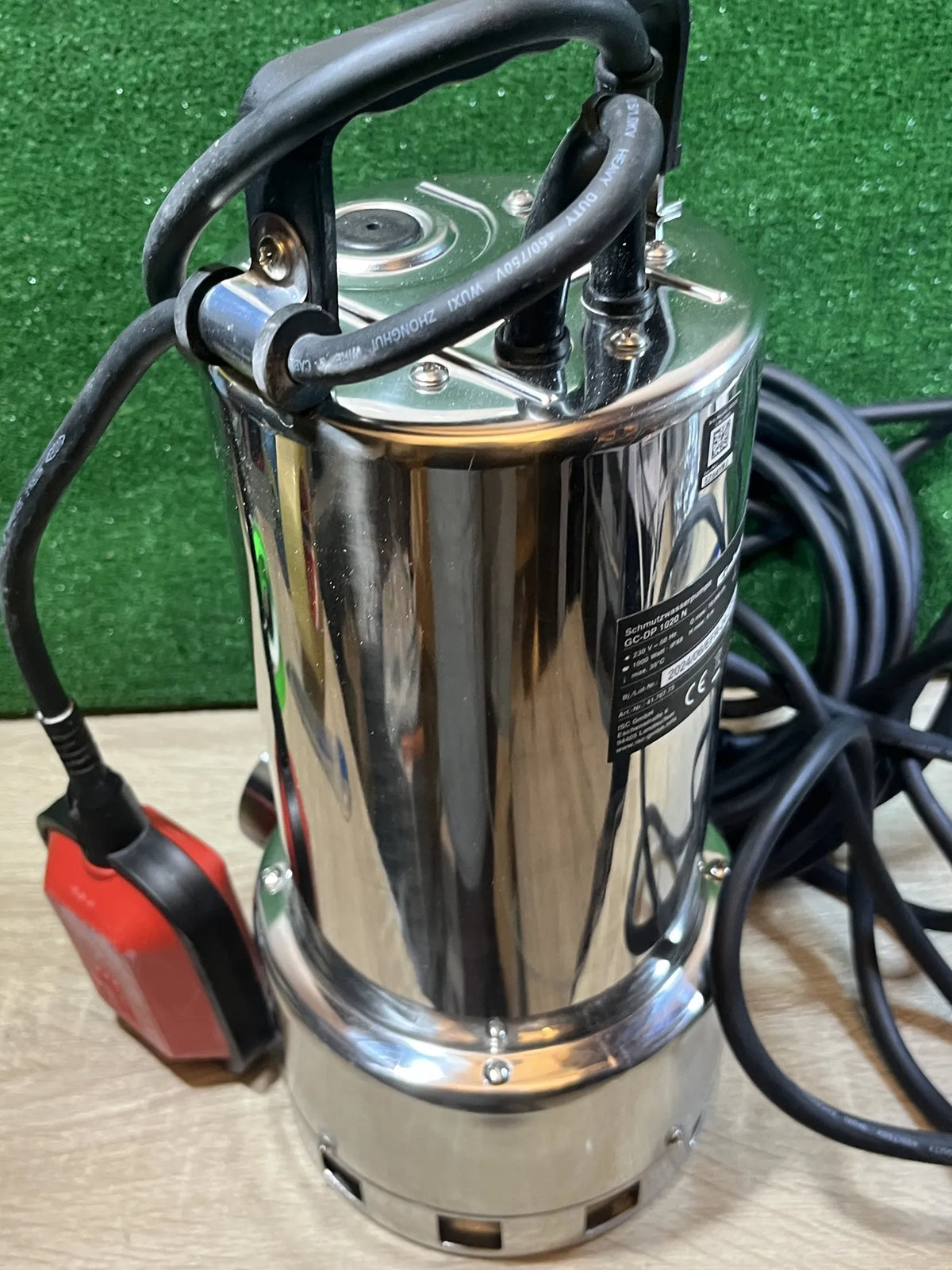 Bomba sumergible de agua Einhell