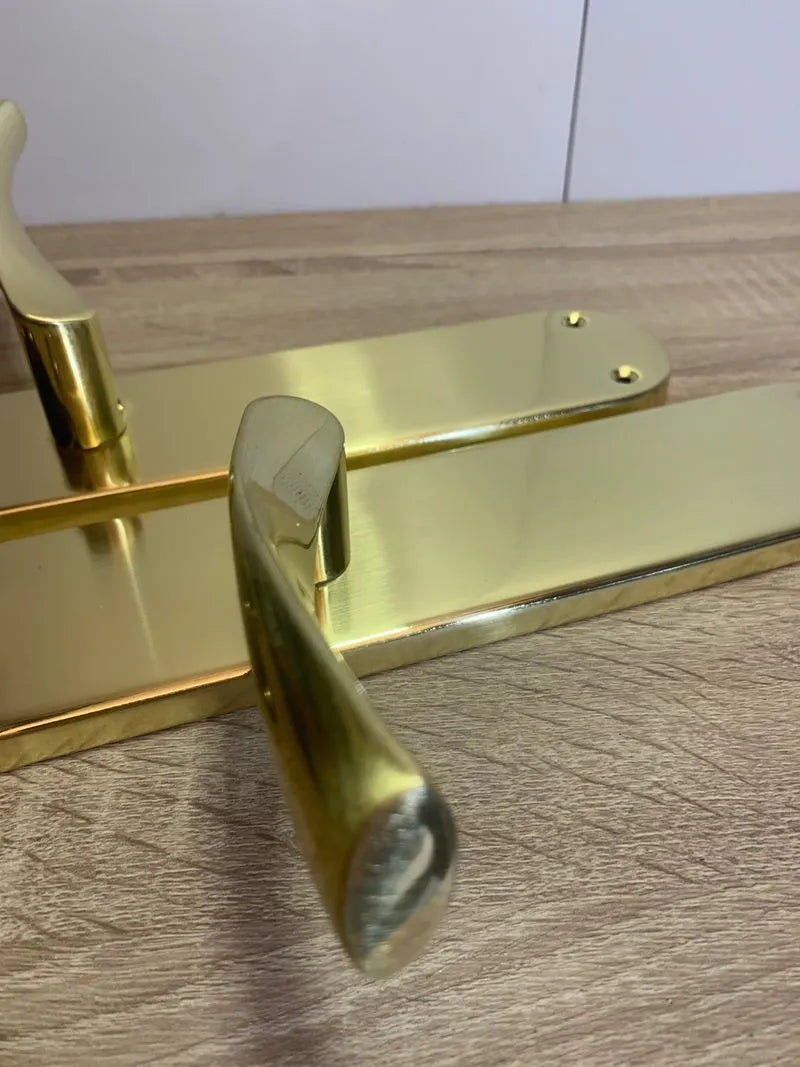 Juego de manilla para puerta MICEL