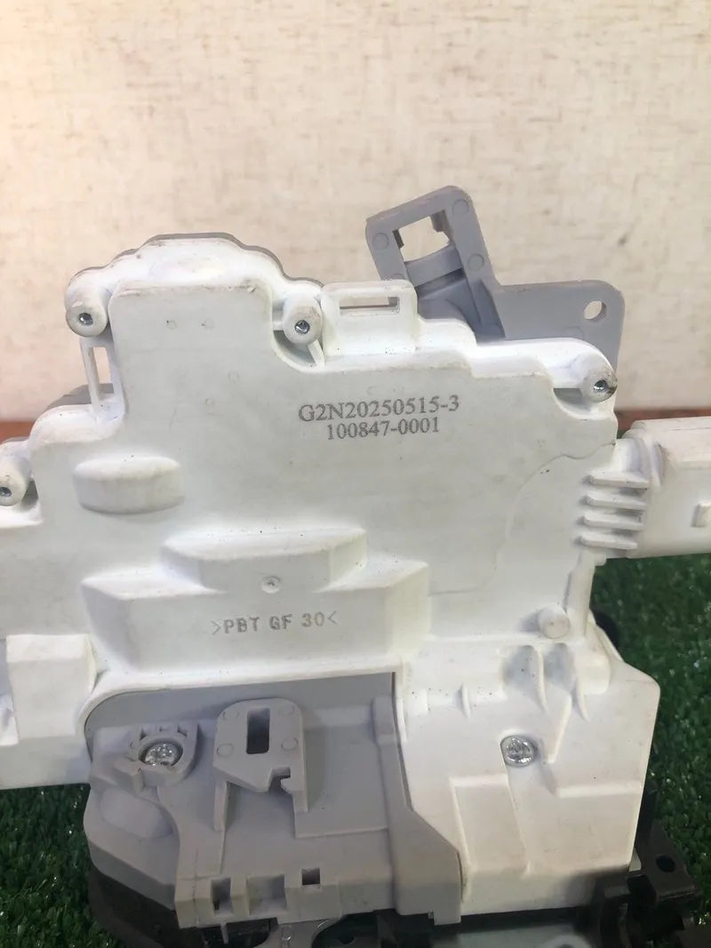 Cerradura Puerta Delantera G2N20250515-3
