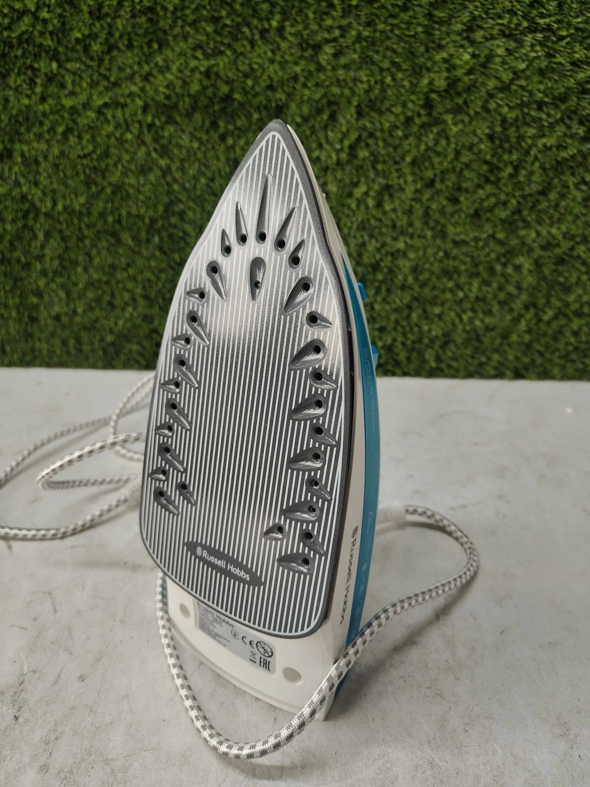 Plancha de ropa profesional - Russell hobbs