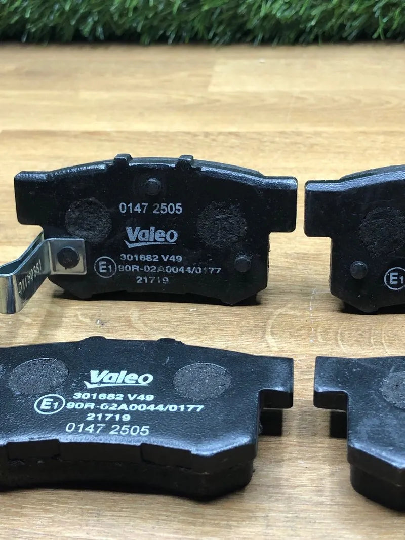 Pastillas de freno Essential VALEO
