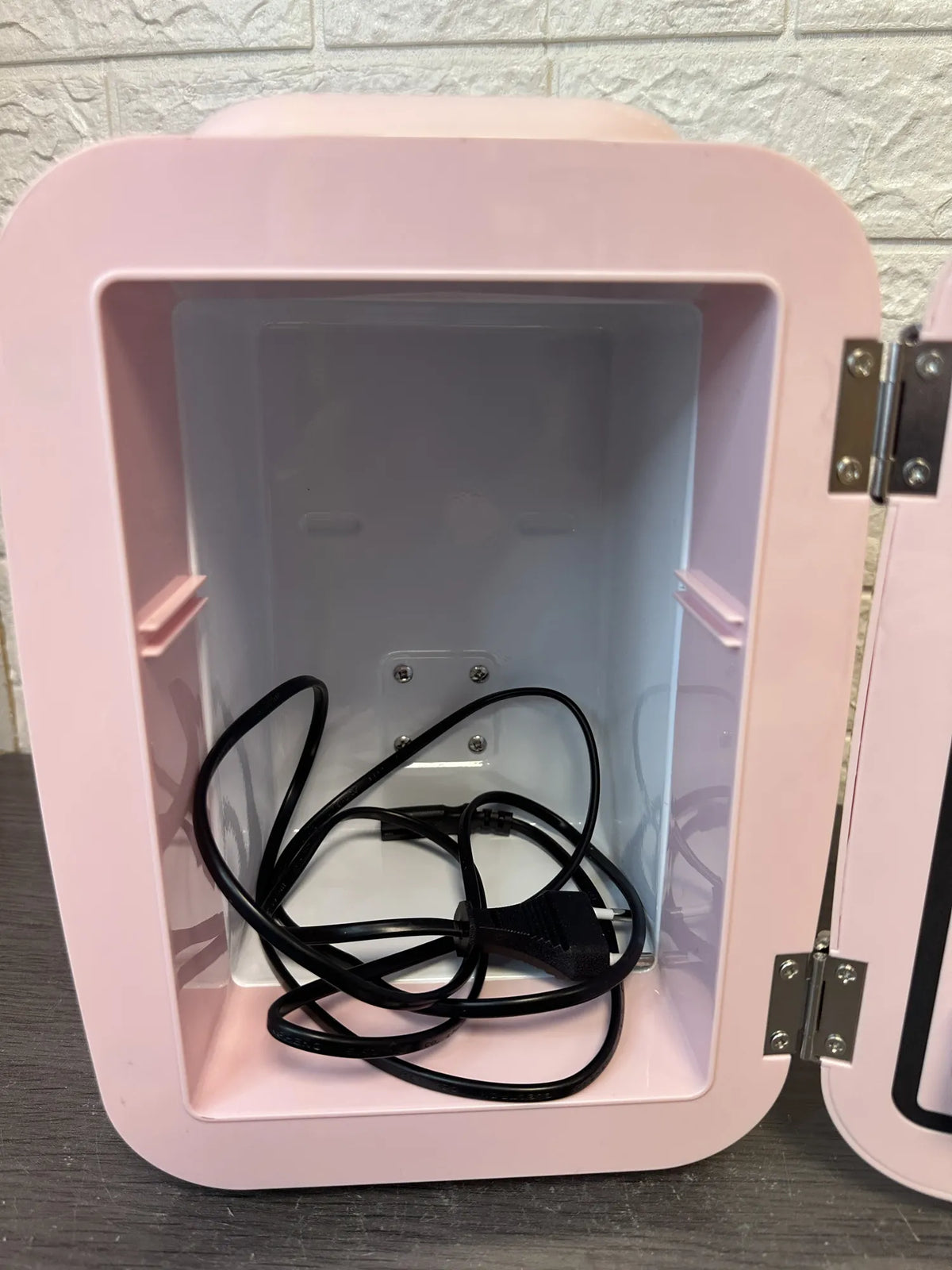 Mini refrigerador portátil