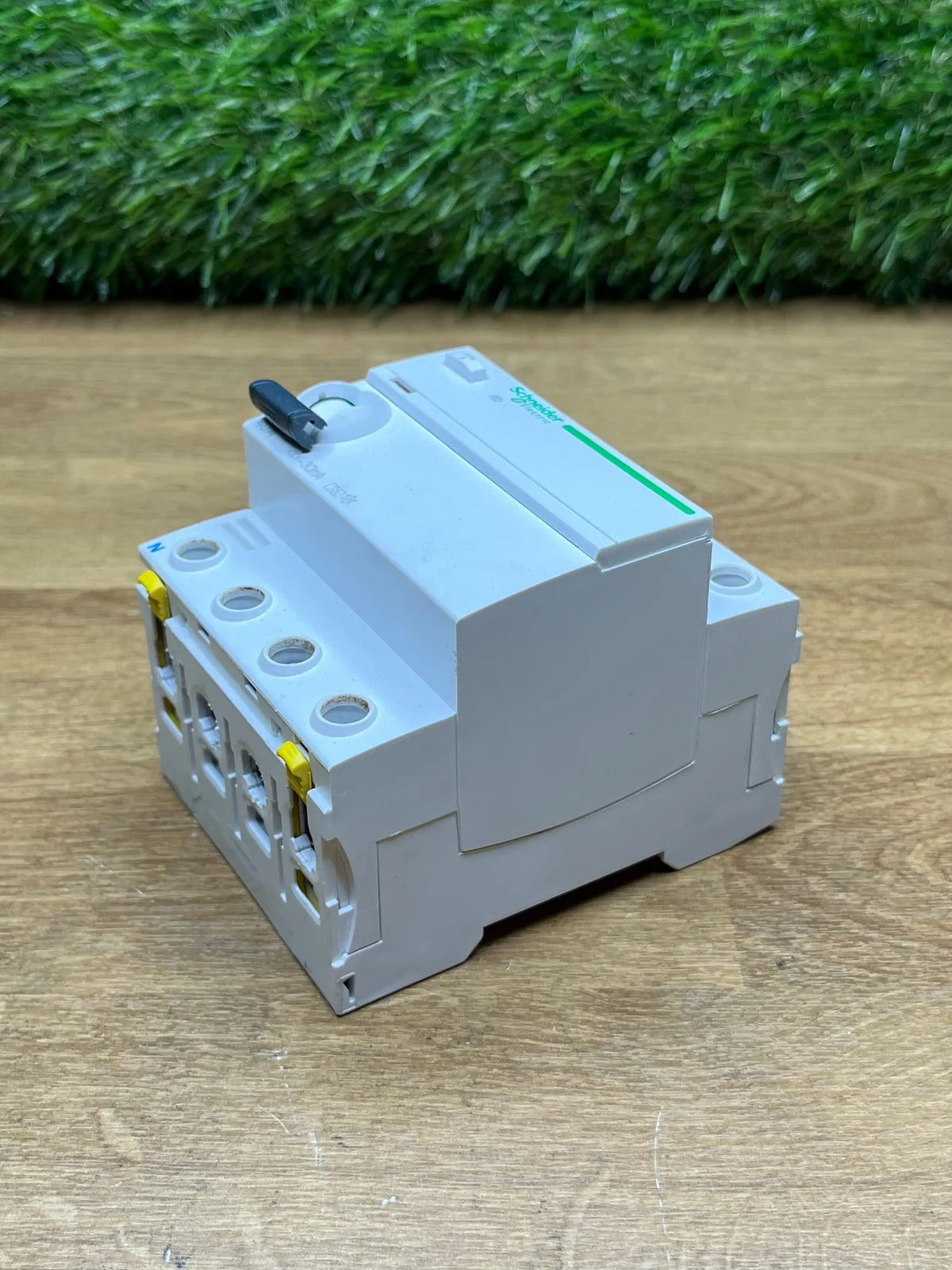 Interruptor Diferencial A9Z21440 Schneider Electric