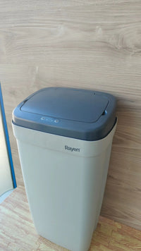 Cubo de Basura Automático con Sensor de Apertura