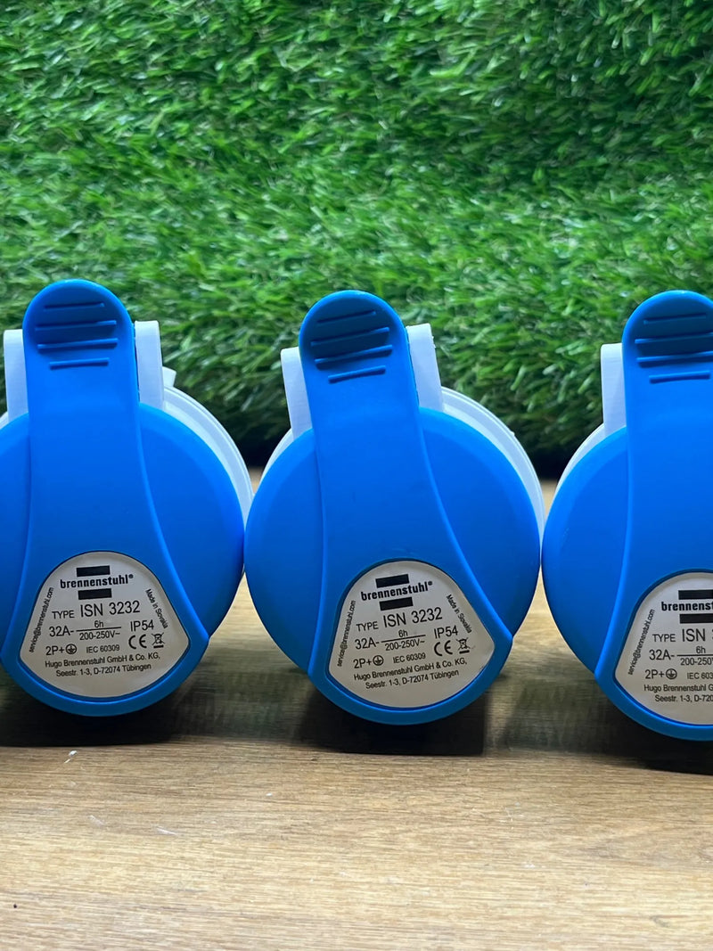 4 Enchufes eléctricos CEE 3 polos para uso exterior Brennenstuhl