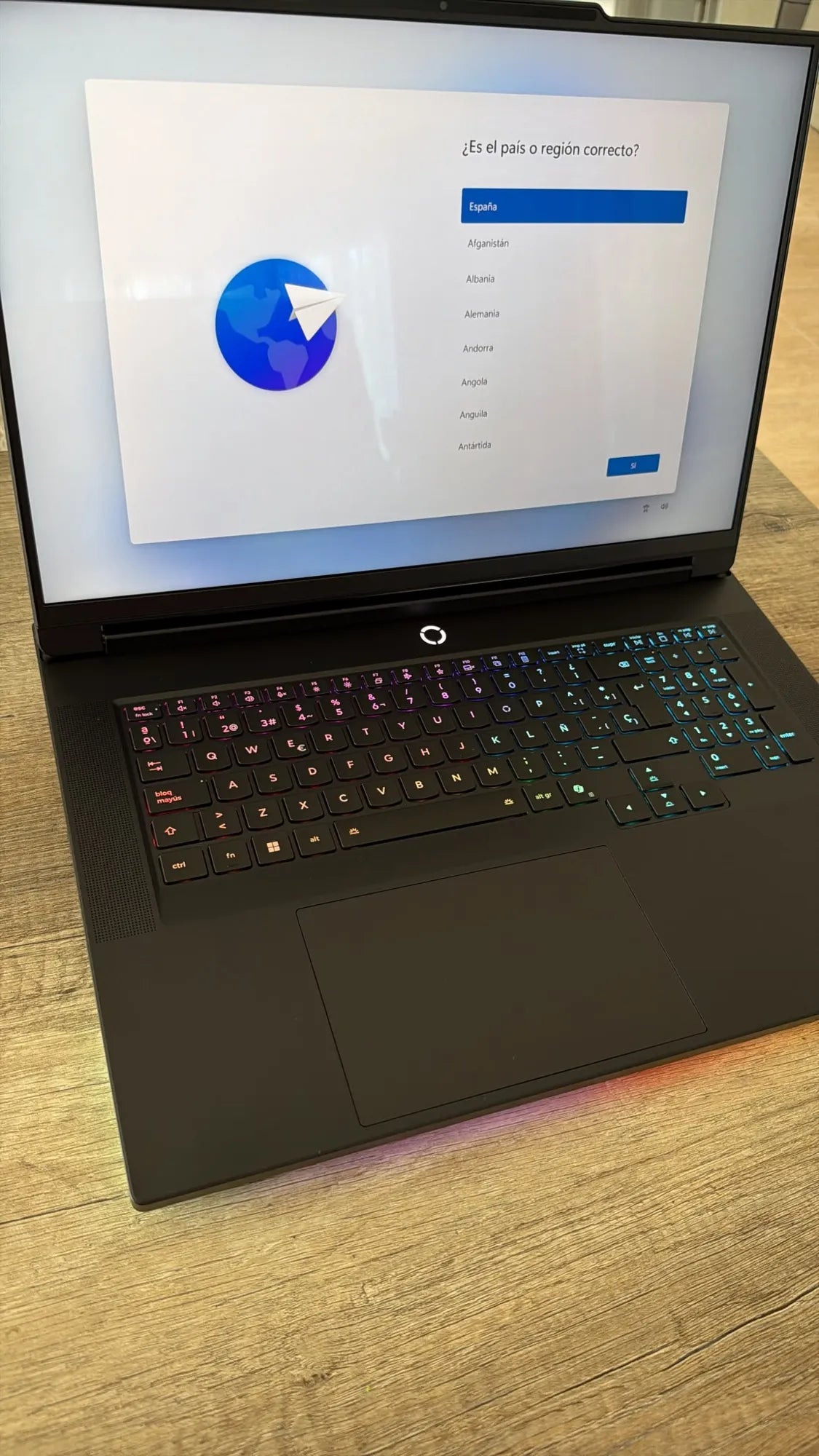 Portátil Lenovo Legion 9 18IAX10 18"