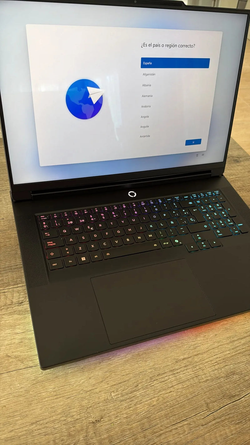 Portátil Lenovo Legion 9 18IAX10 18"