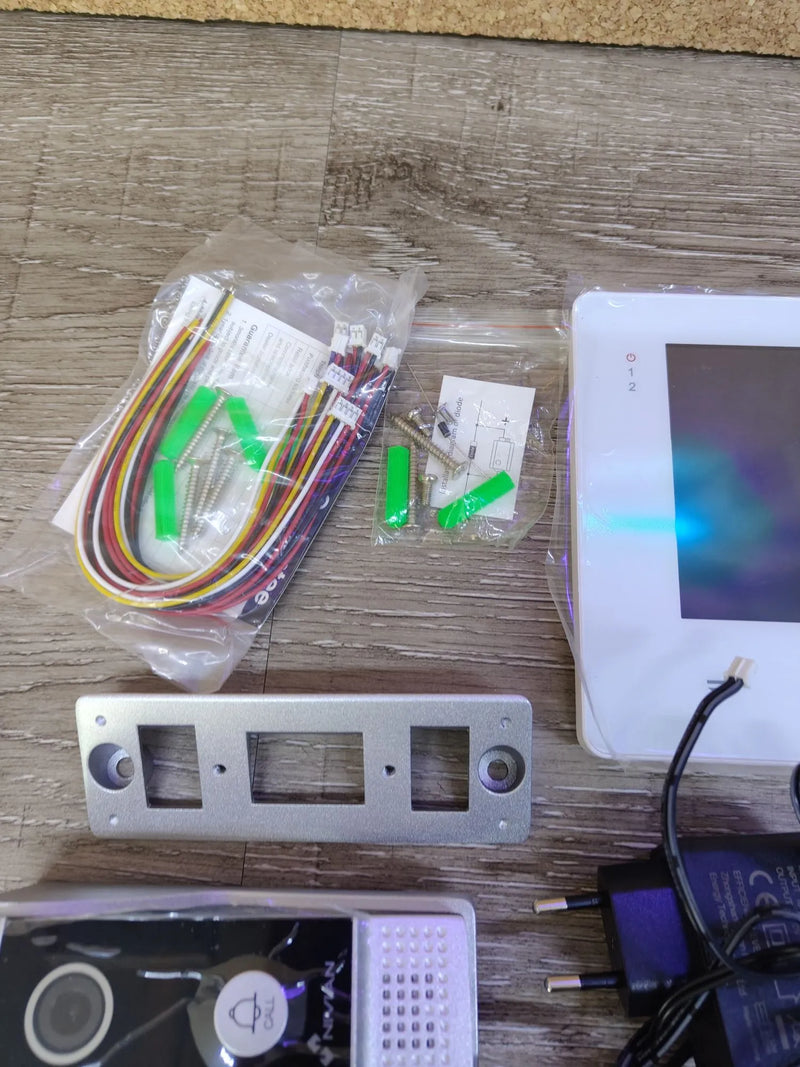 Hilos analógico con motor Nivian