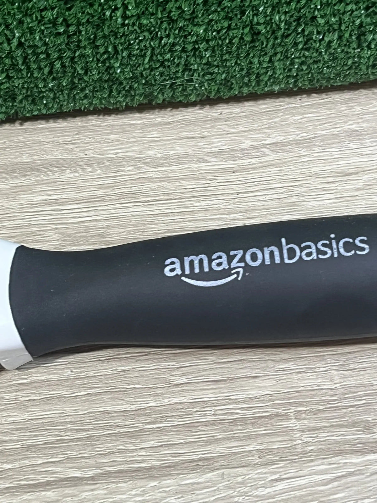 Raspador con perfil doblado Amazon Basics