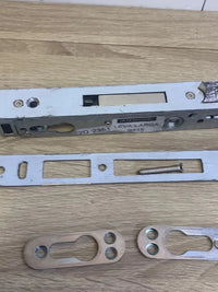 Cerradura de Embutir para Carpintería Amig