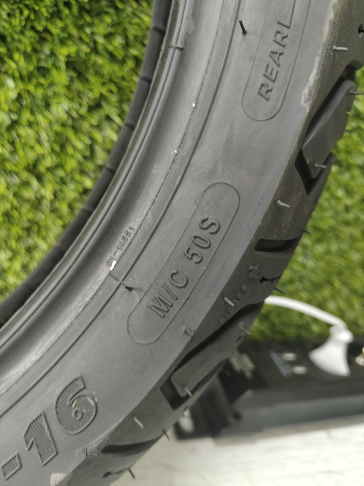 Neumático de moto Michelin 100/80-16