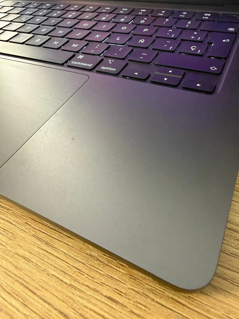 Apple MacBook Pro 14 (2024)