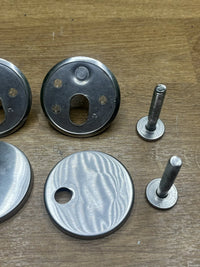 Set de fijación para Asiento y Tapa GROHE Bau