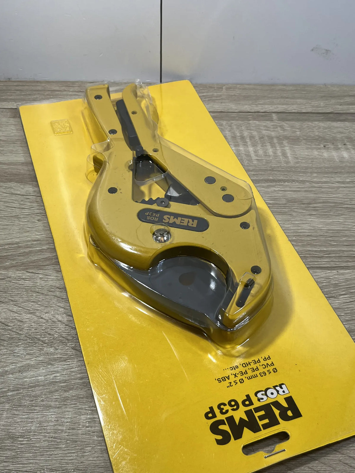 Tijera para tubo plastico P63P REMS