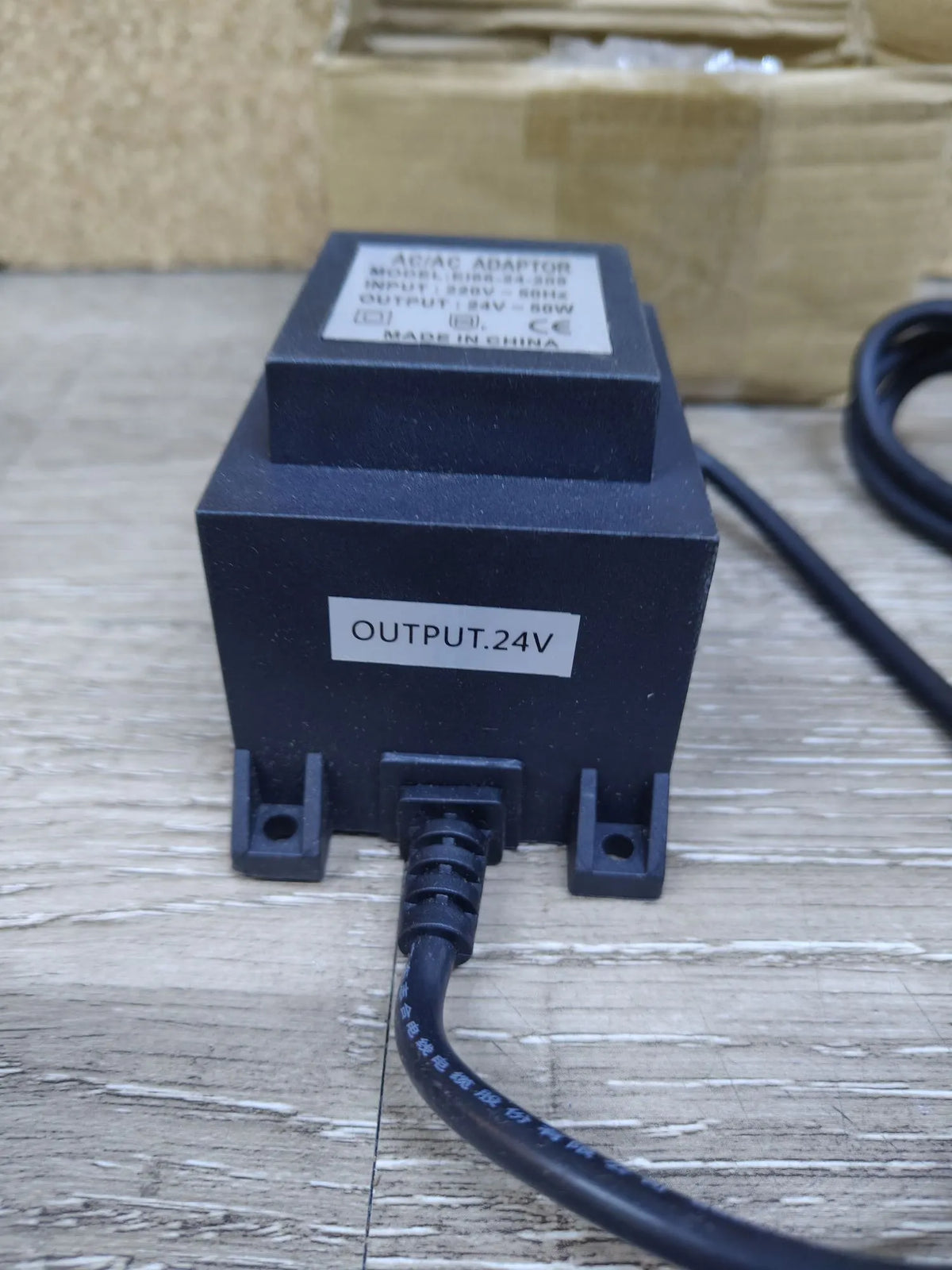 Transformador LED de 24 V, fuente de alimentación Karyoosi