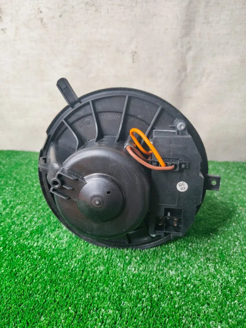 NRF 34003 Ventilador habitáculo