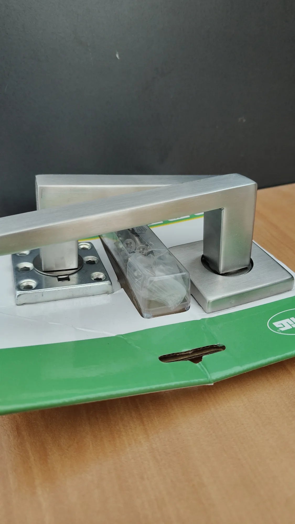 Juego de Manillas con Roseta Interior para Puertas
