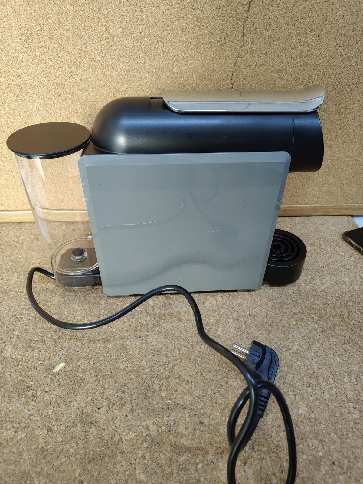 Maquina de café para cápsulas  Delta Q Mini