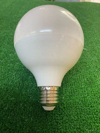Amazon Basics - Bombilla LED E27