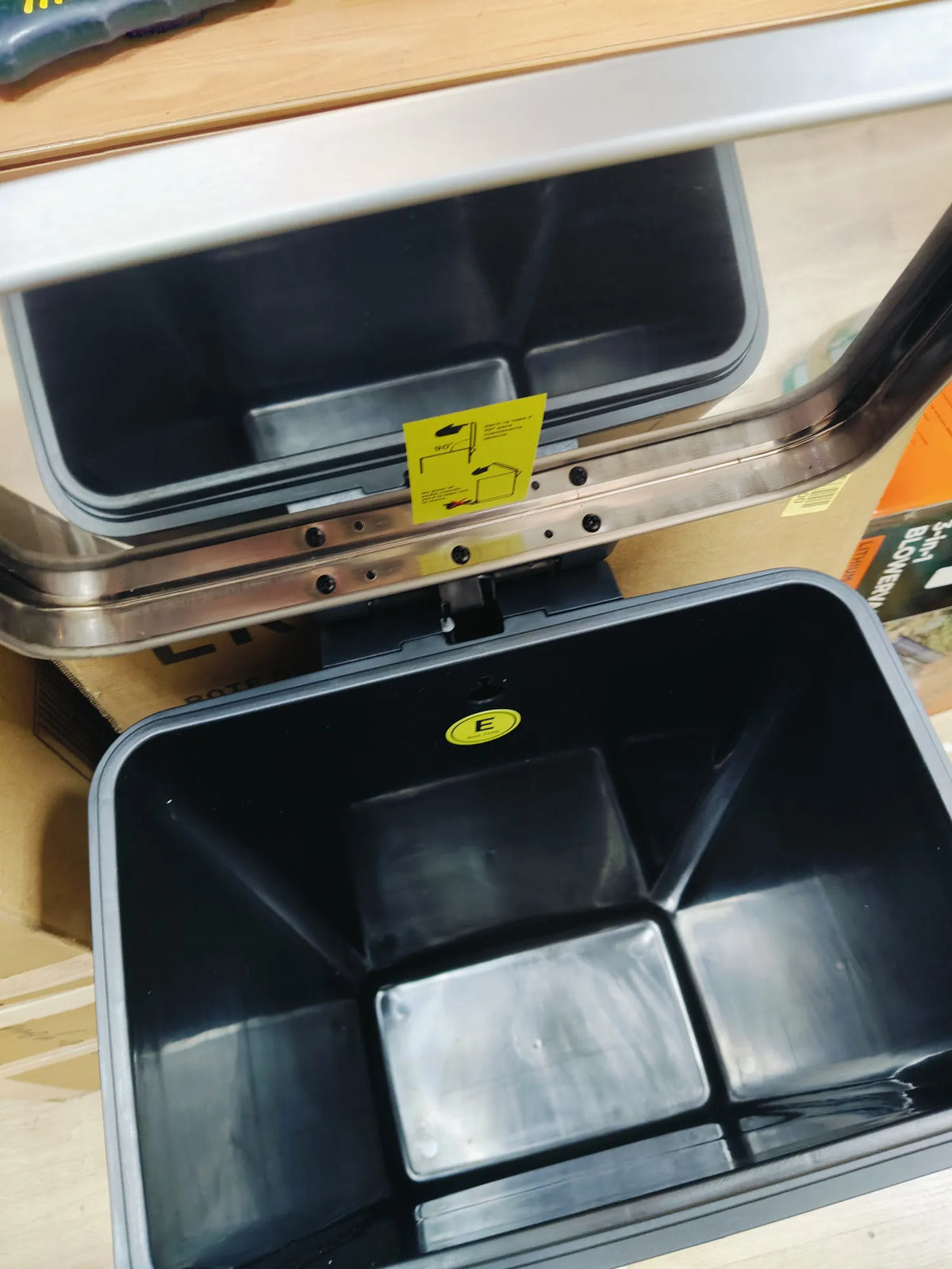 Madison Cubo de Basura