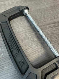 Tornillo de apriete