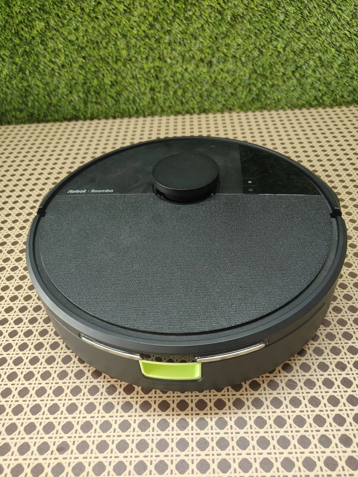 Aspirador y friegasuelos con mapeo - Irobot
