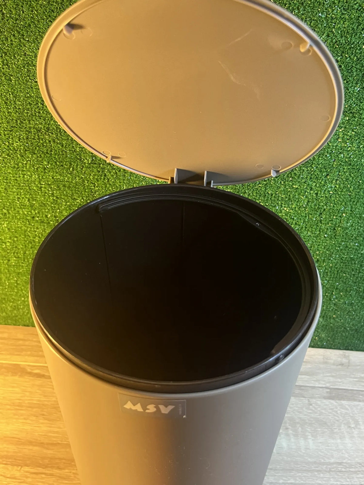 Cubo de Basura Cosmético Modelo Osaki 3L