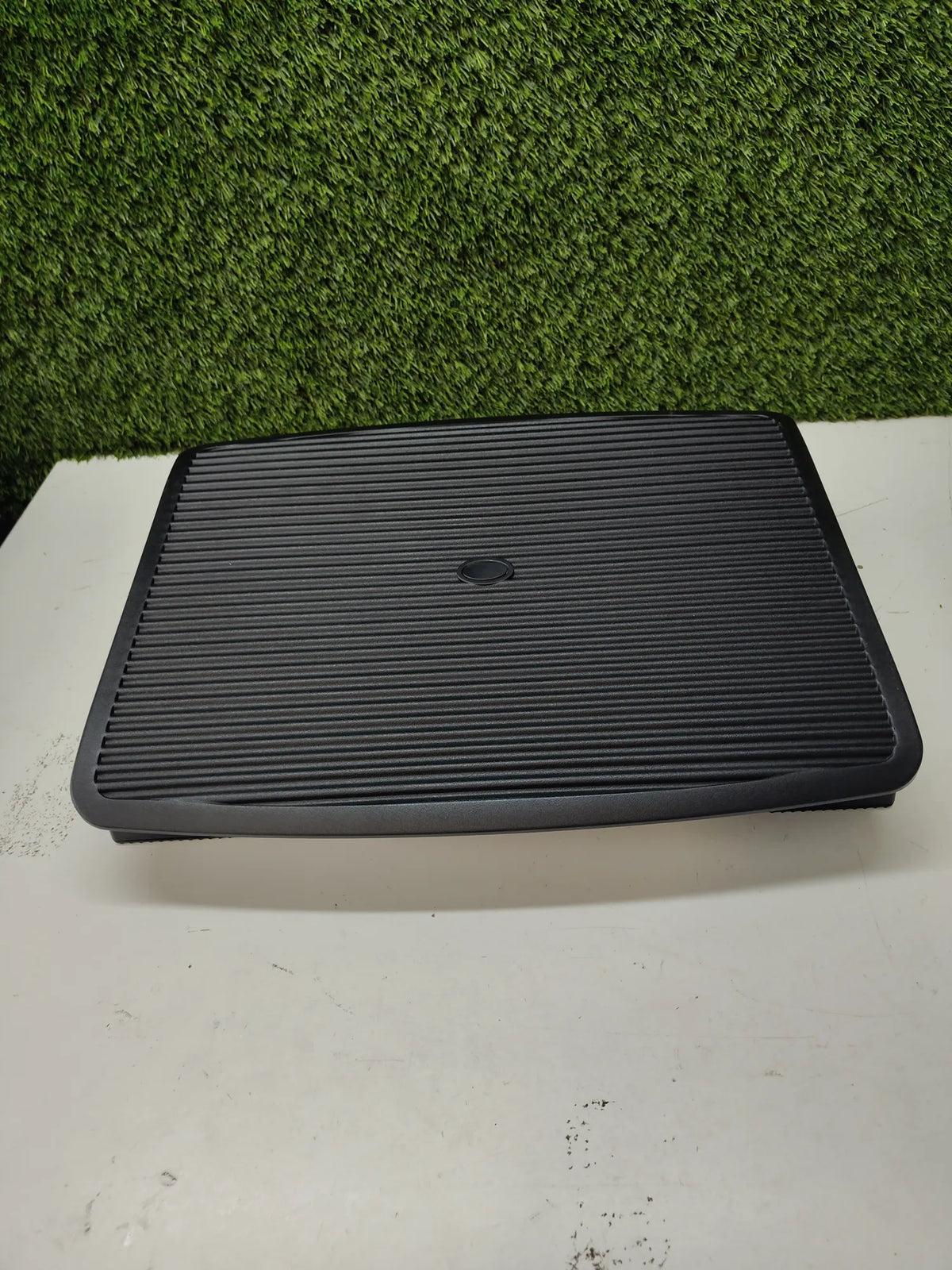 Reposapiés ergonómico para oficina o hogar - Mount it