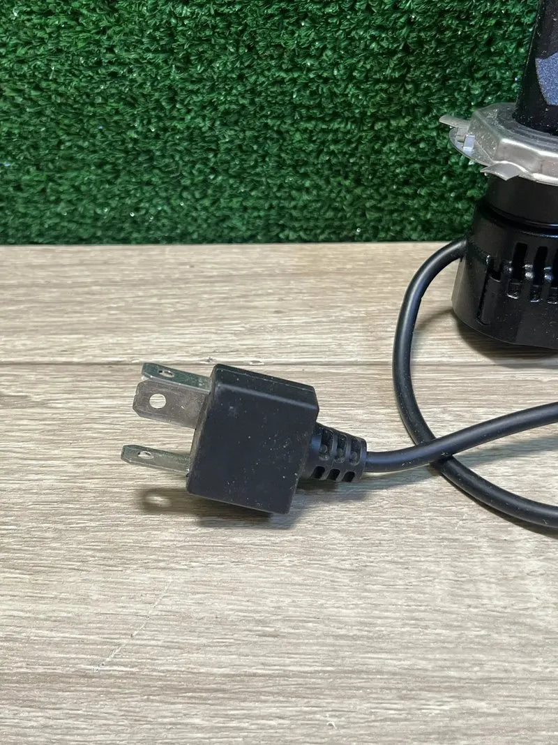 Luz de cruce y de carretera LED homologada OSRAM