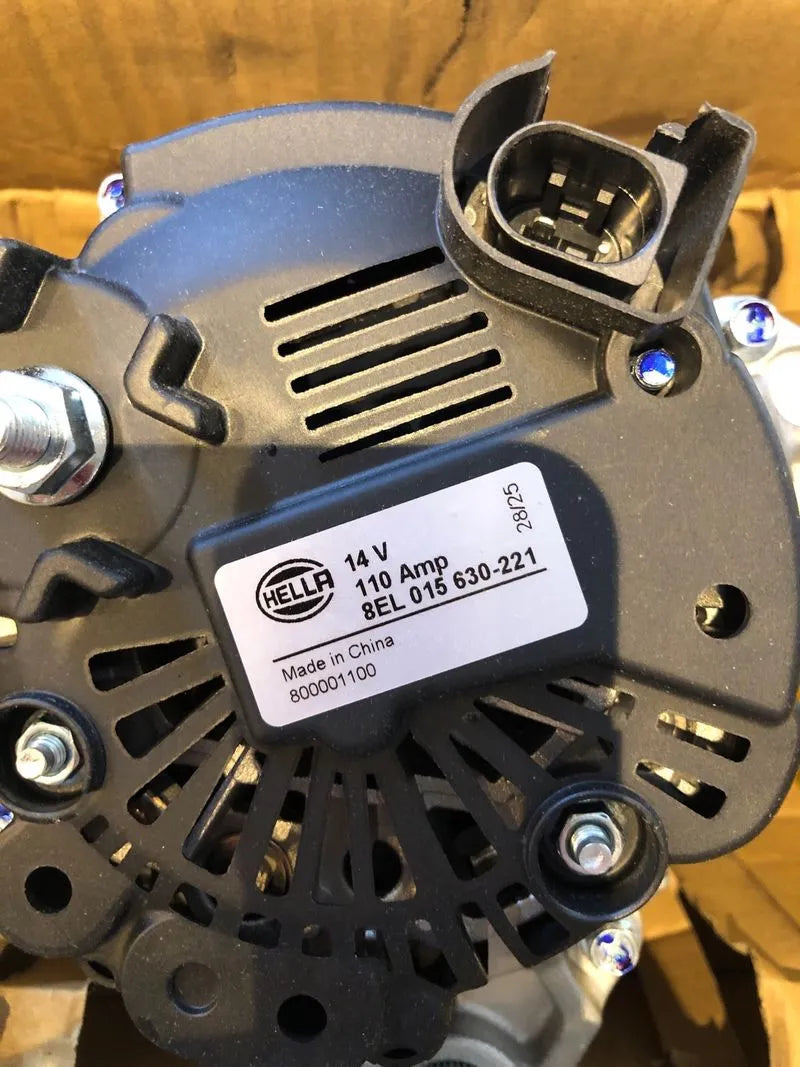 Alternador HELLA 14V 110A 8EL 015 630-221