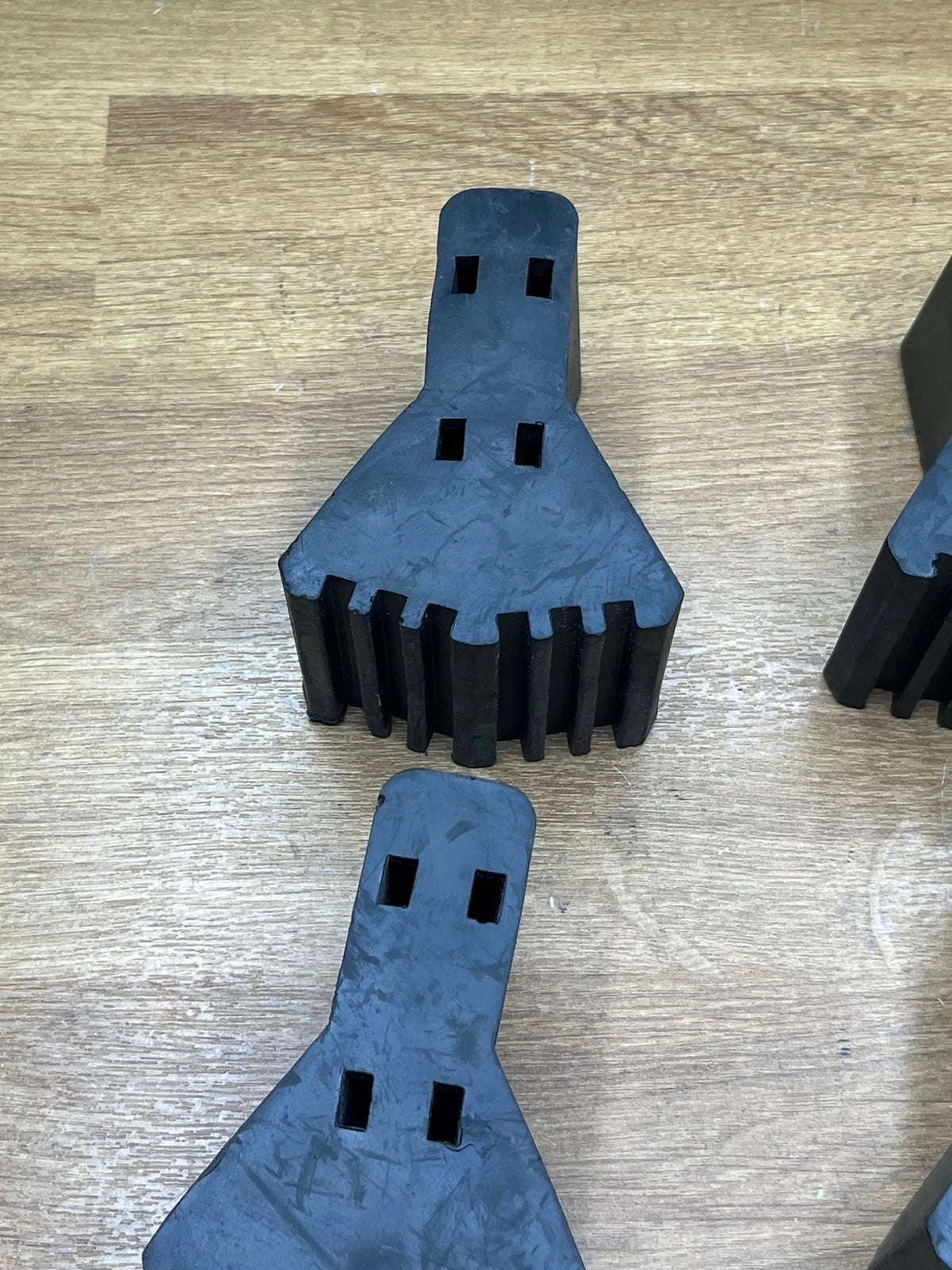 4 Protectores Antideslizantes para Patas de Escalera de Goma