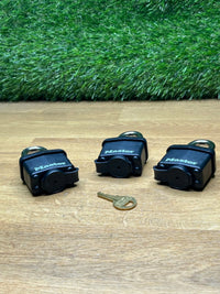 Candado de acero laminado con llave Master Lock
