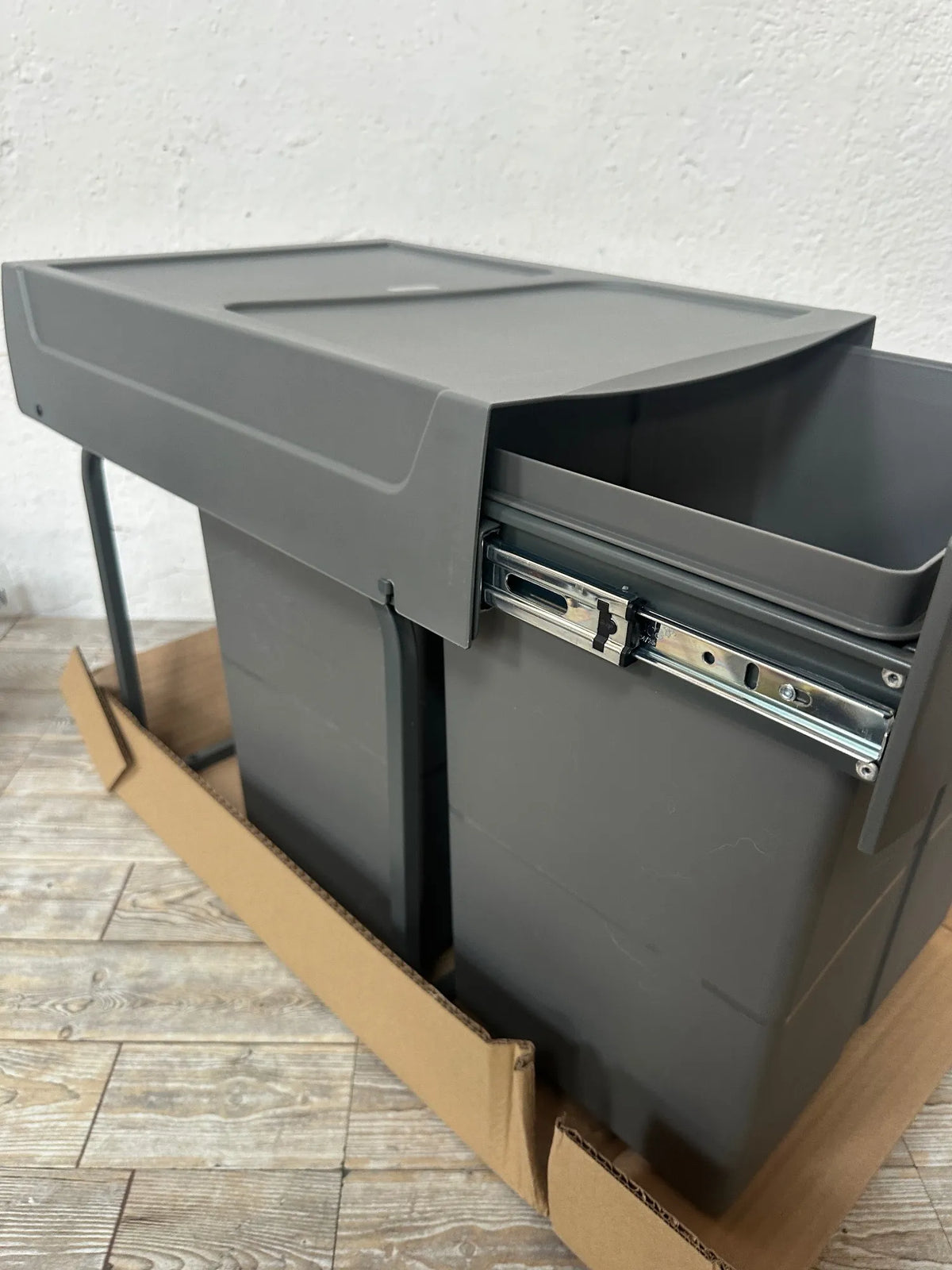 Cubo de basura Emuca