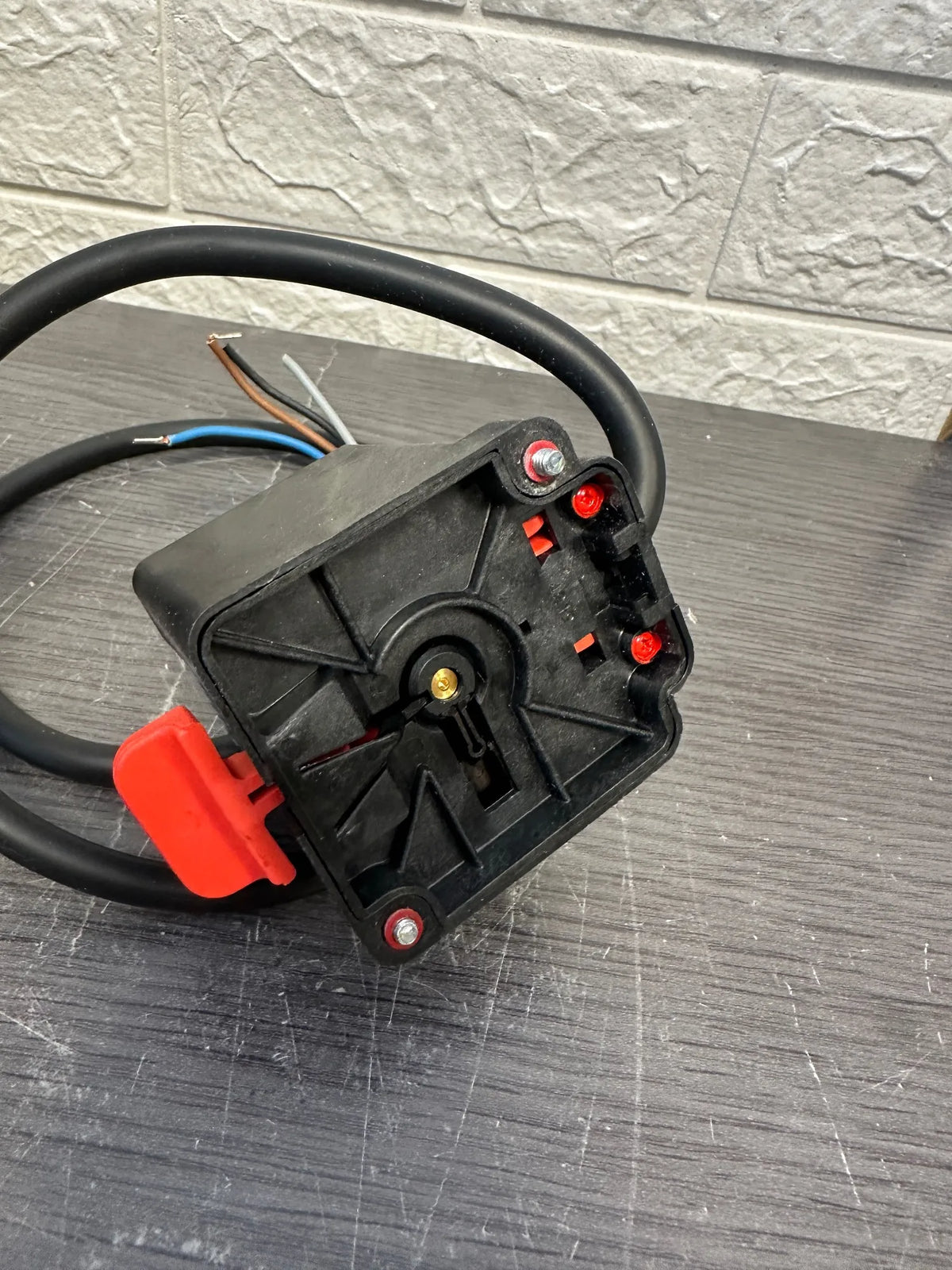Mando manual micro interruptor