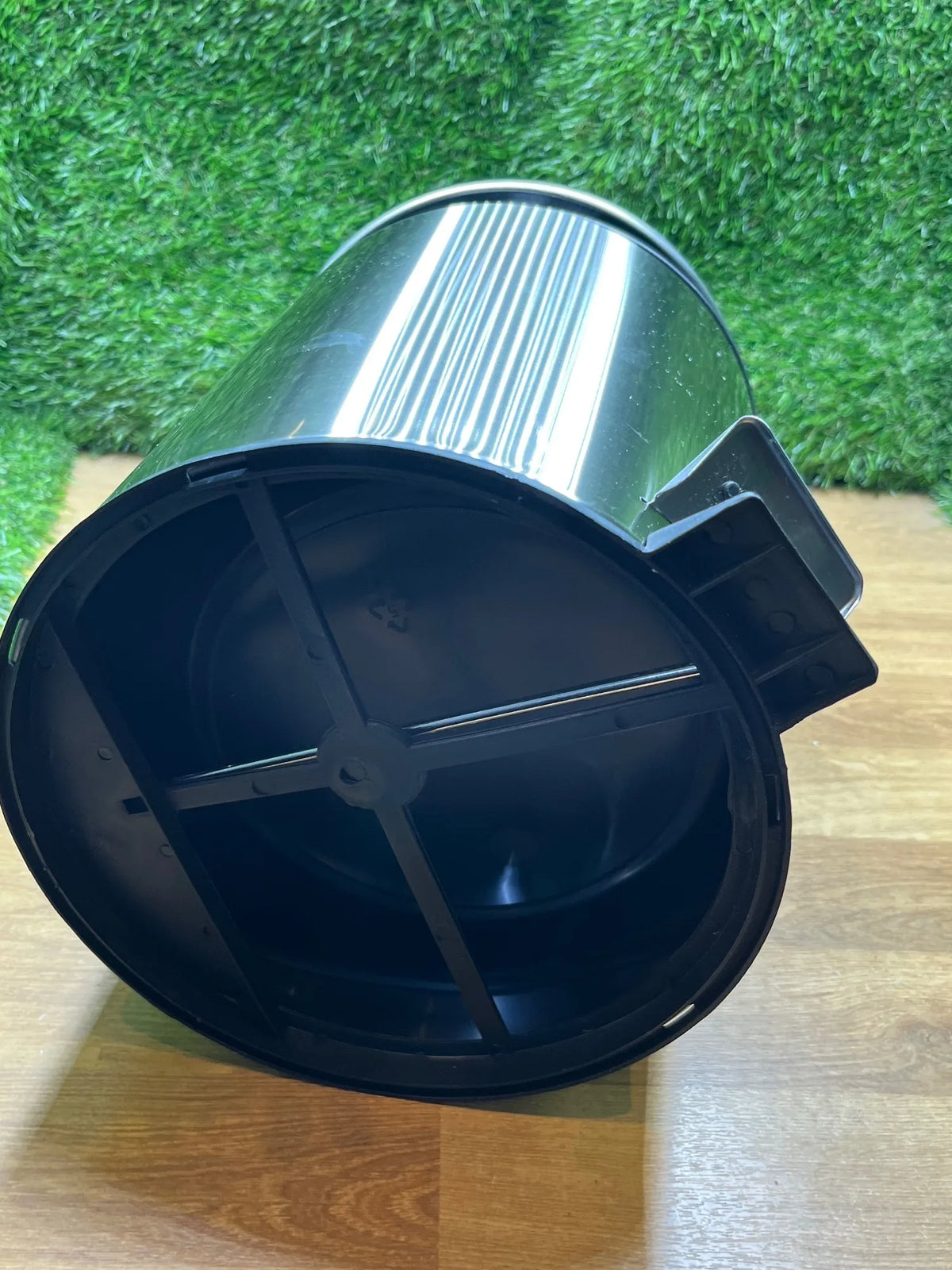 Cubo de Acero Inoxidable con Pedal 5L Amig
