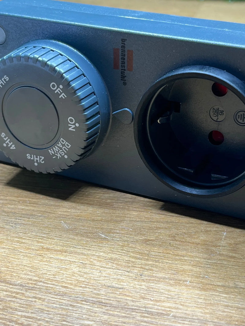 Enchufe programable de Temporizador Brennenstuhl
