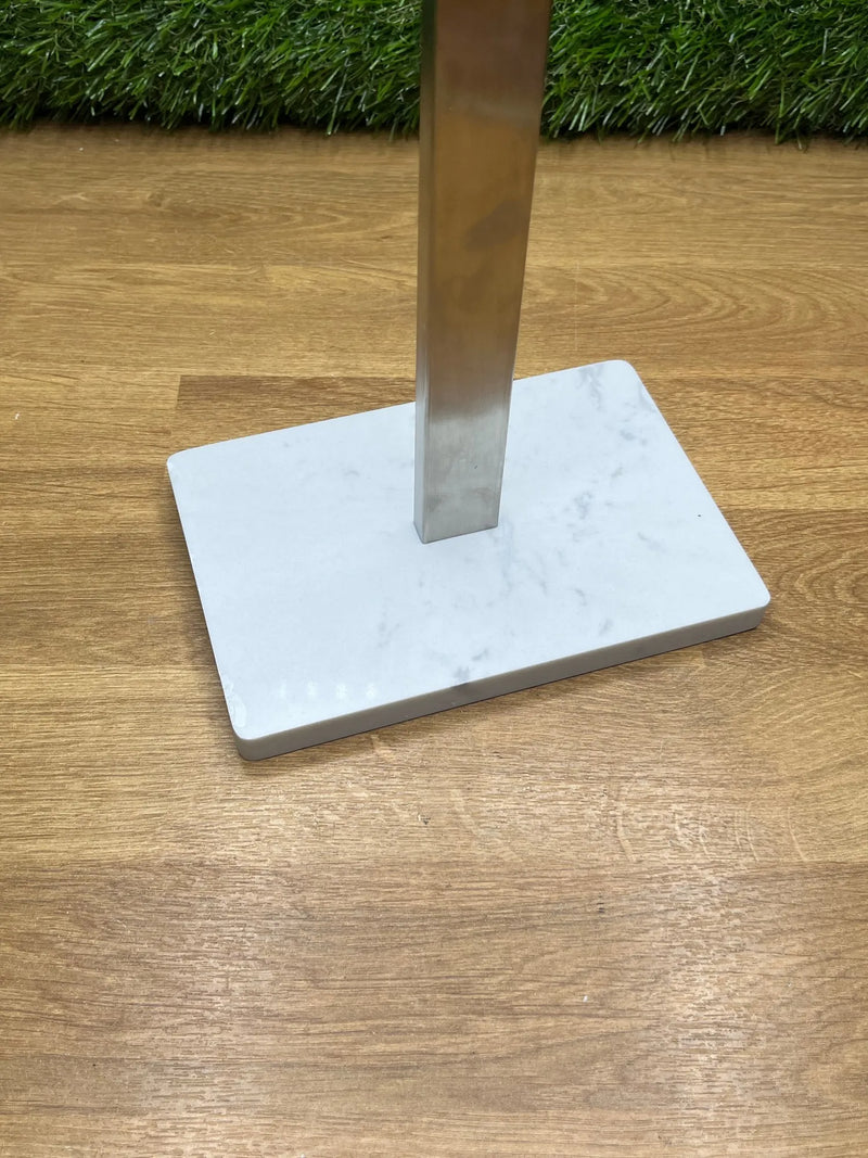 Toallero de mano con base de mármol para baño