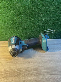 Llave de Impacto Batería 18V Makita