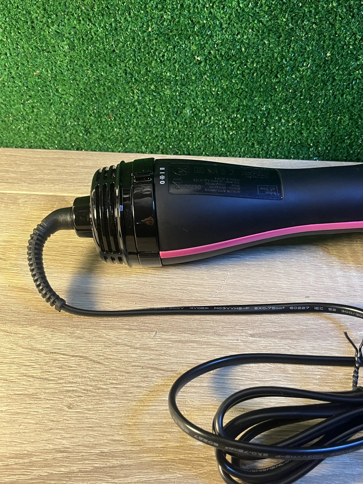 Secador y voluminizador con peine REVLON