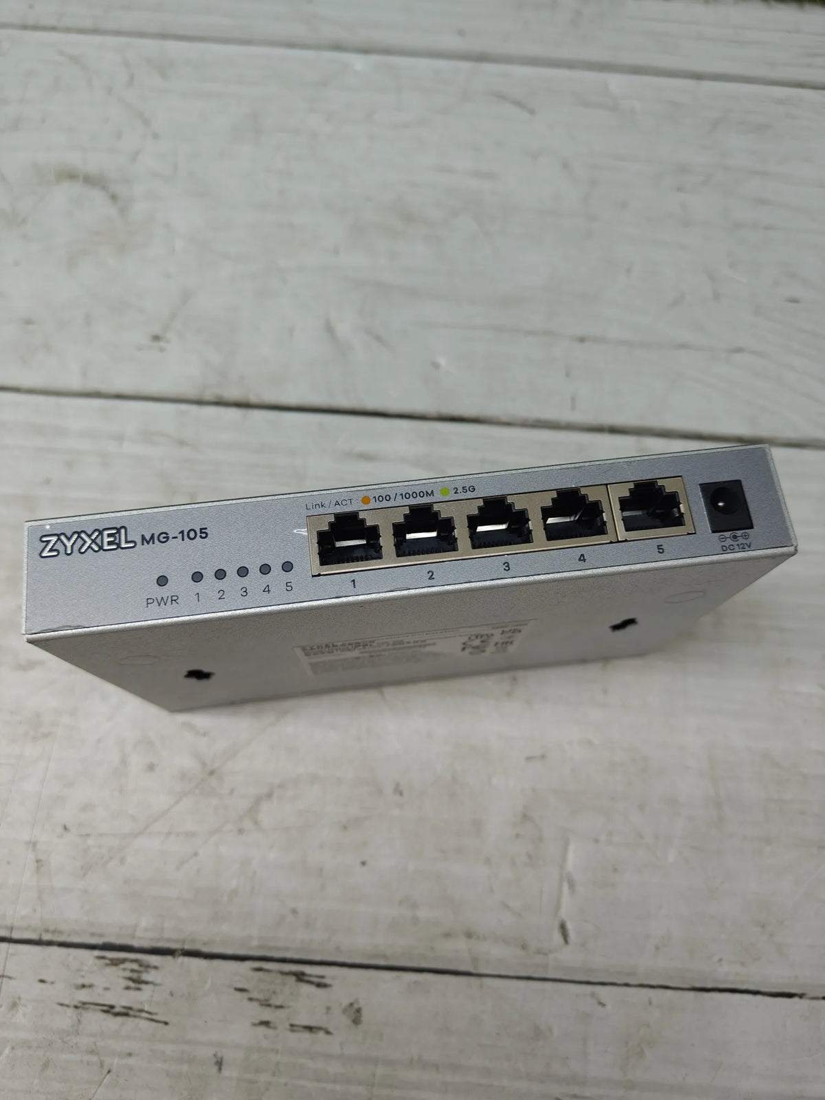 Conmutador ethernet de 5 puertos - Zyxel