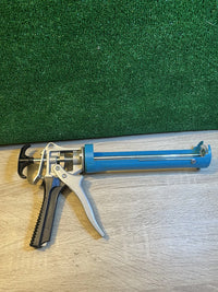 Pistola para sellado de calafateo Amazon Basics