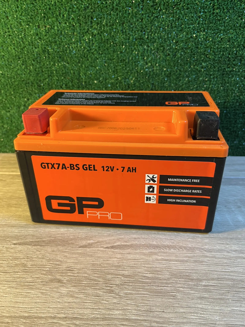 Batería de arranque para scooter y motos GP-PRO