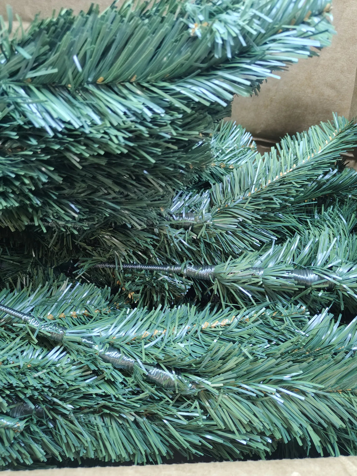 Árbol de navidad de pino realista - Megashopitalia