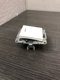 Mando empotrable blanco