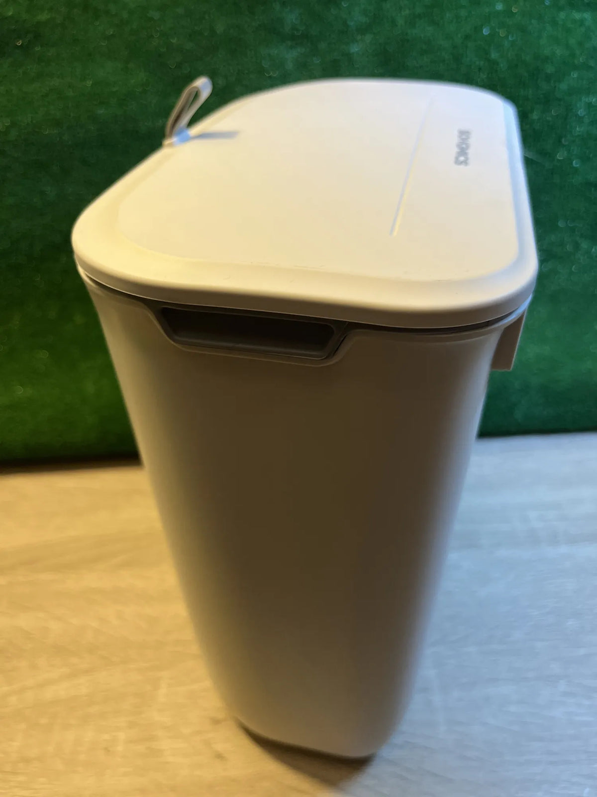 Cubo de basura colgante