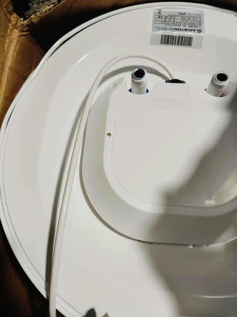 Calentador de Agua Eléctrico - Ariston