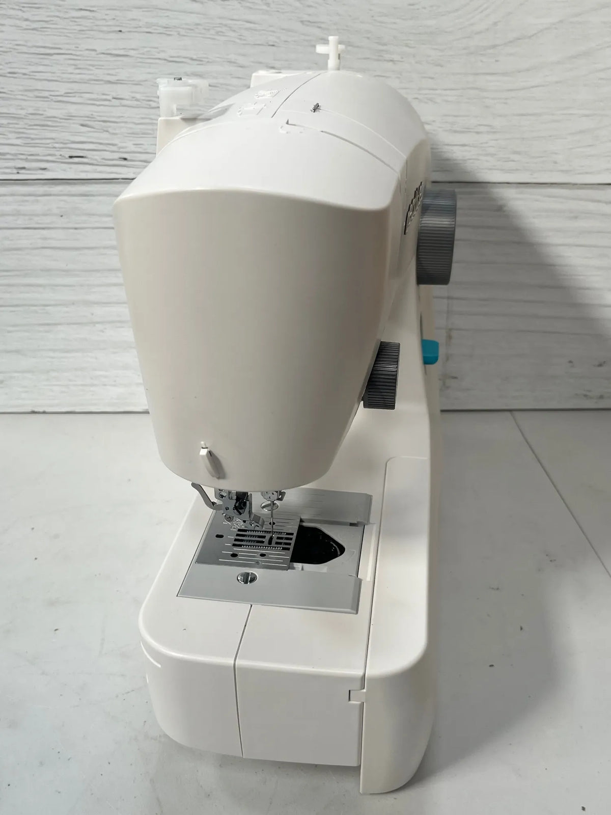 Máquina de Coser para Principiantes BelleCouture 1500 Elite